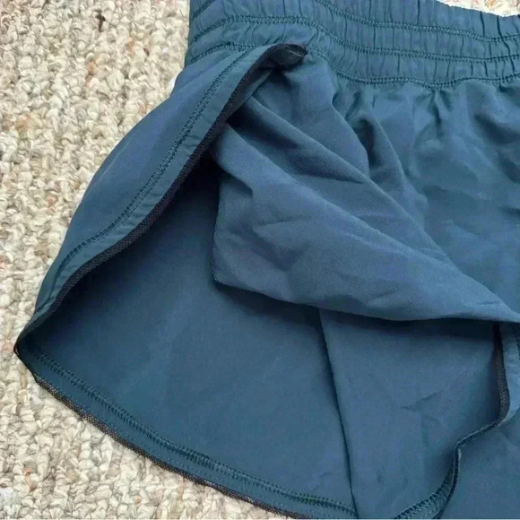 Lululemon running shorts - Picture 4 of 4